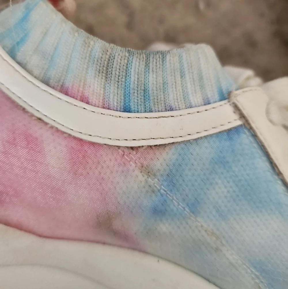 Juicy Couture Womens Deluxe Lace up Rainbow Chunky Sneaker 9